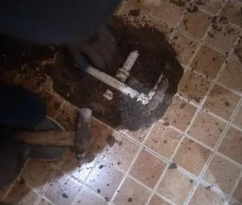 长阳卫生间漏水维修公司为您分享下卫生间渗水如何处理及注意事项